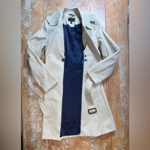 J.Crew Icon trench coat Size 6 Womans